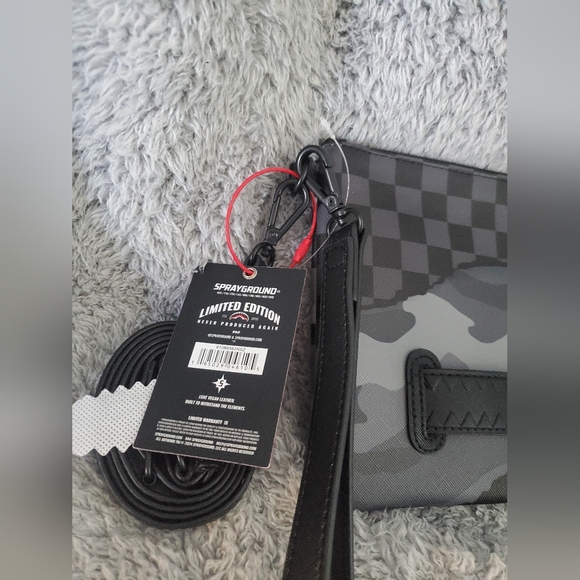 Sprayground 3am Riptide Crossbody Clutch W/ Shoulder Strap - Picture 8 of 11